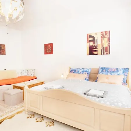 Apartment Extoll *