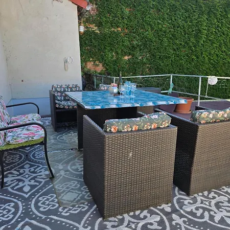 Extoll Apartment *
